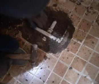 天峻卫生间漏水维修公司为您分享下卫生间渗水如何处理及注意事项